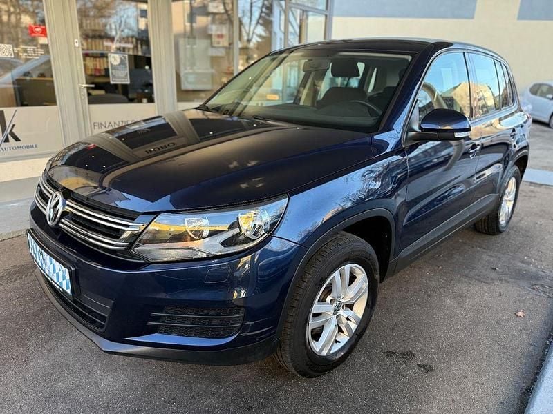 Gebraucht VW Tiguan Trendline 122 PS (89 kW) 2012 Blau SUV