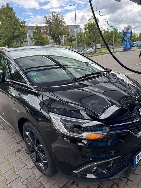 Schwarz Gebraucht 2019 Renault Scénic IV Black Edition Van / Kleinbus | 15.500 € (Guter Preis) - Bild 1/4