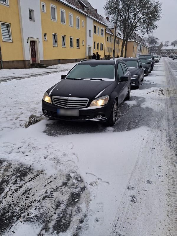 Second-hand Mercedes 220 2008 Negru Break