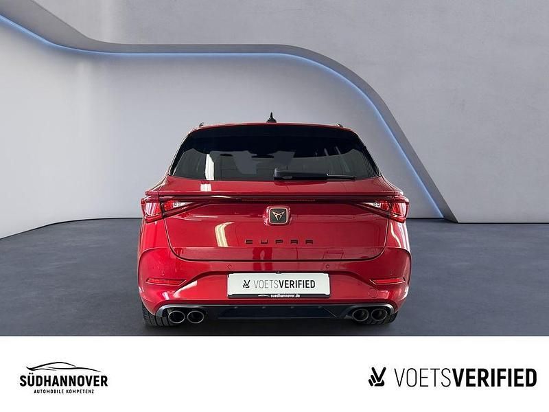 Gebraucht Cupra Leon 310 PS (228 kW) 2022 Rot Limousine