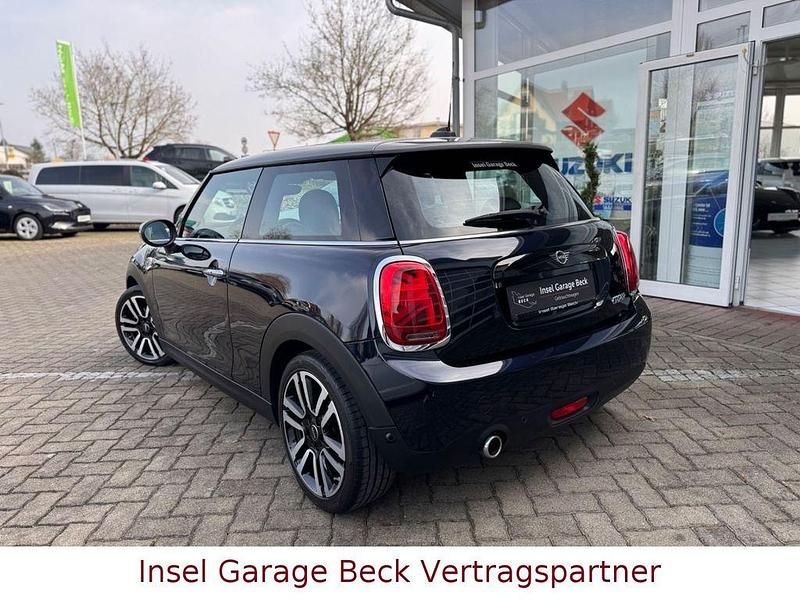 Gebraucht Mini Cooper 136 PS (100 kW) 2020 Schwarz Kleinwagen