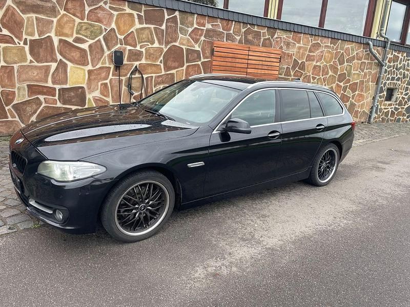 Gebraucht BMW 518 150 PS (110 kW) 2014 Schwarz Kombi