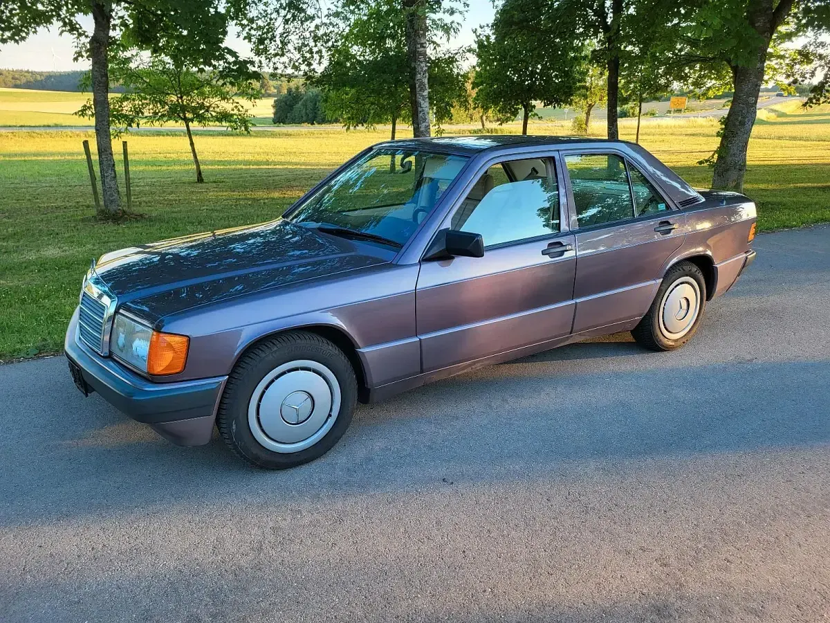 Gebraucht Mercedes 190 118 PS (86 kW) 1990 Limousine