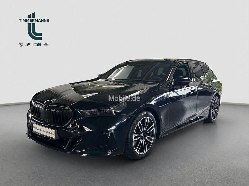 Schwarz Gebraucht 2025 BMW 520 M Sport Kombi | 52.980 € (Superpreis) - Bild 1/4
