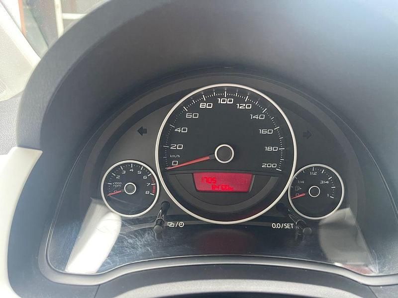 Gebraucht Seat Mii Chic 60 PS (44 kW) 2016 Silber Kleinwagen