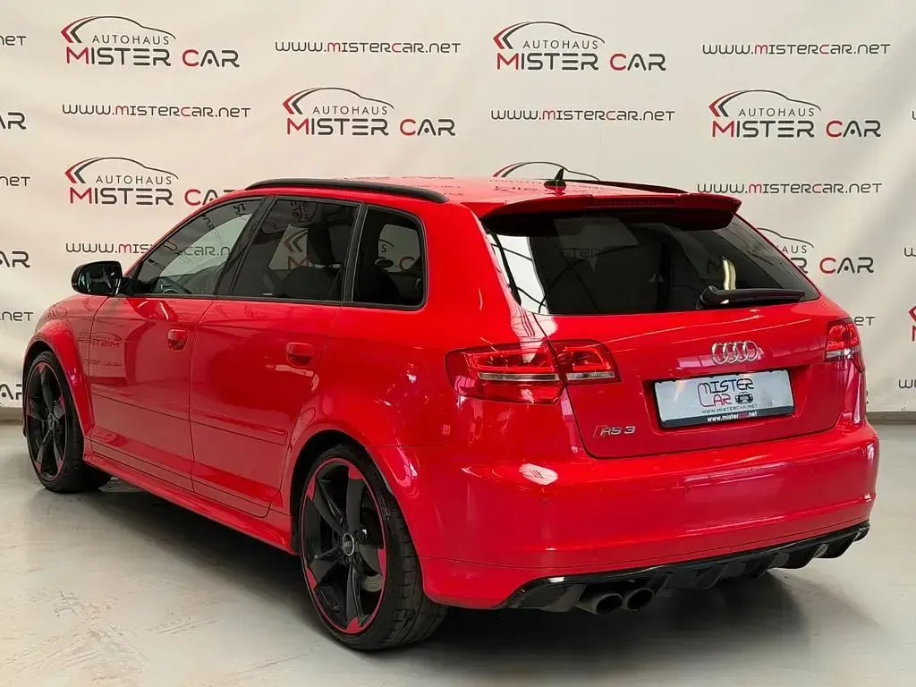 Gebraucht Audi RS3 Sport 340 PS (250 kW) 2013 Rot Limousine