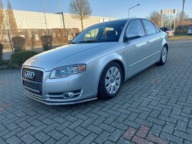 Gebraucht Audi A4 Comfort 131 PS (96 kW) 2006 Lichtsilber metallic Limousine