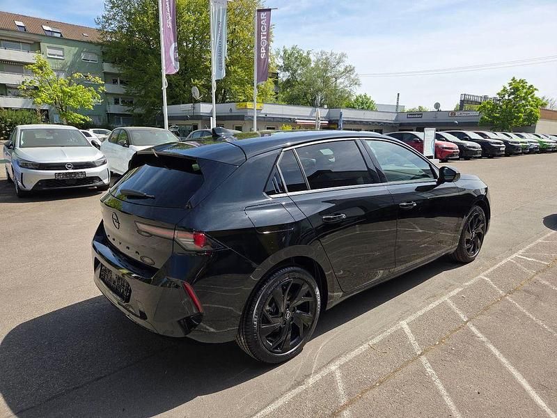 Nouă Opel Astra 131 CP (96 kW) 2025 Negru Berlinǎ