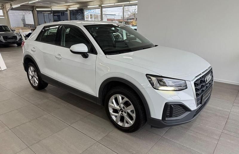 Weiß Gebraucht 2022 Audi Q2 Sport SUV | 17.890 € (Fairer Preis) - Bild 1/4