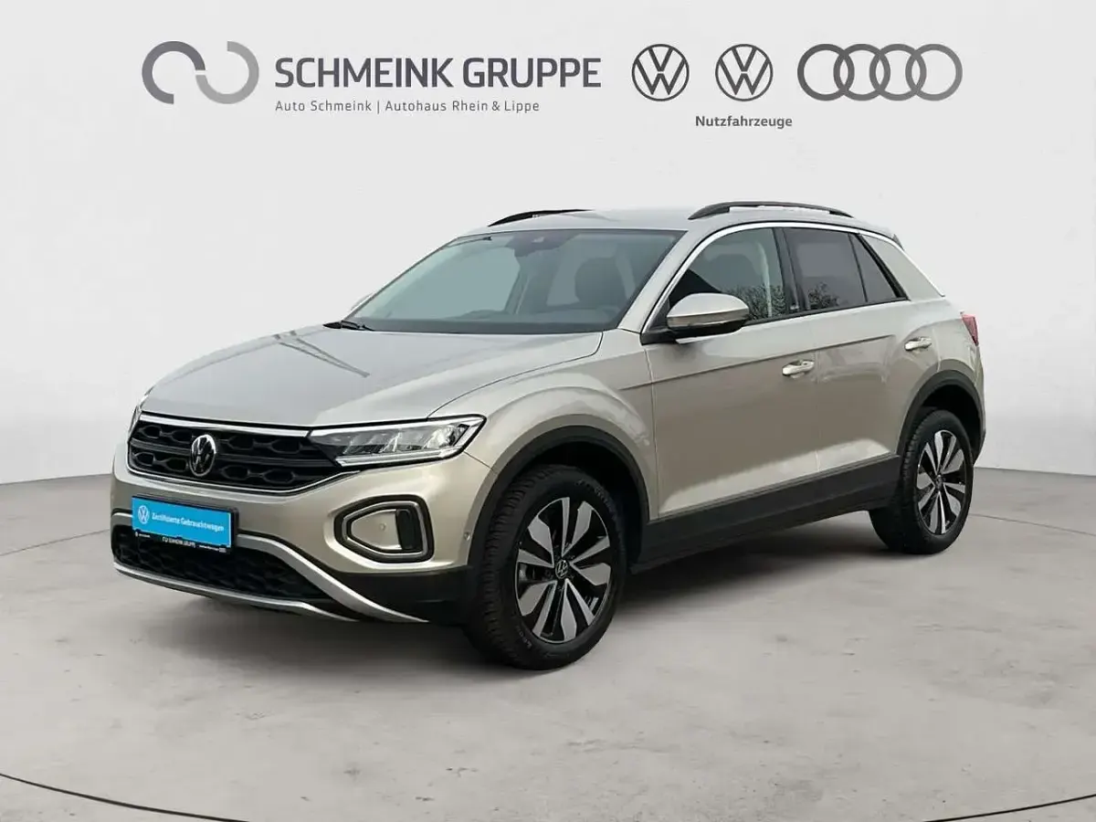 Gebraucht VW T-Roc Move 150 PS (110 kW) 2024 Ivory silver metallic SUV