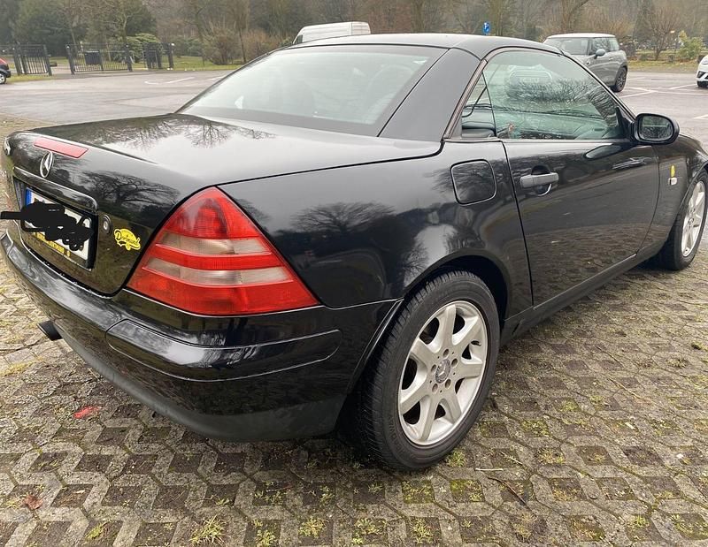 Gebraucht Mercedes SLK200 136 PS (100 kW) 1999 Schwarz Cabrio