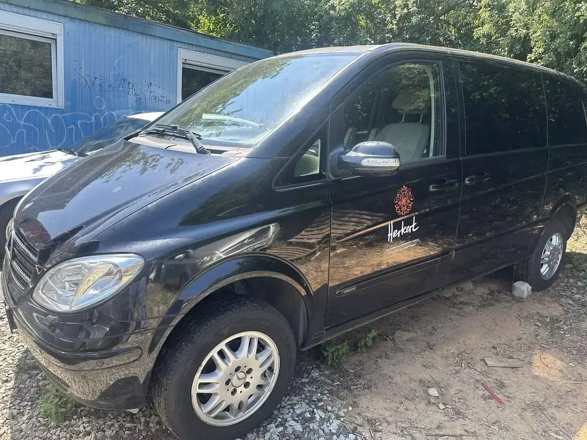 Gebraucht Mercedes Viano 150 PS (110 kW) 2008 Obsidianschwarz Van / Kleinbus