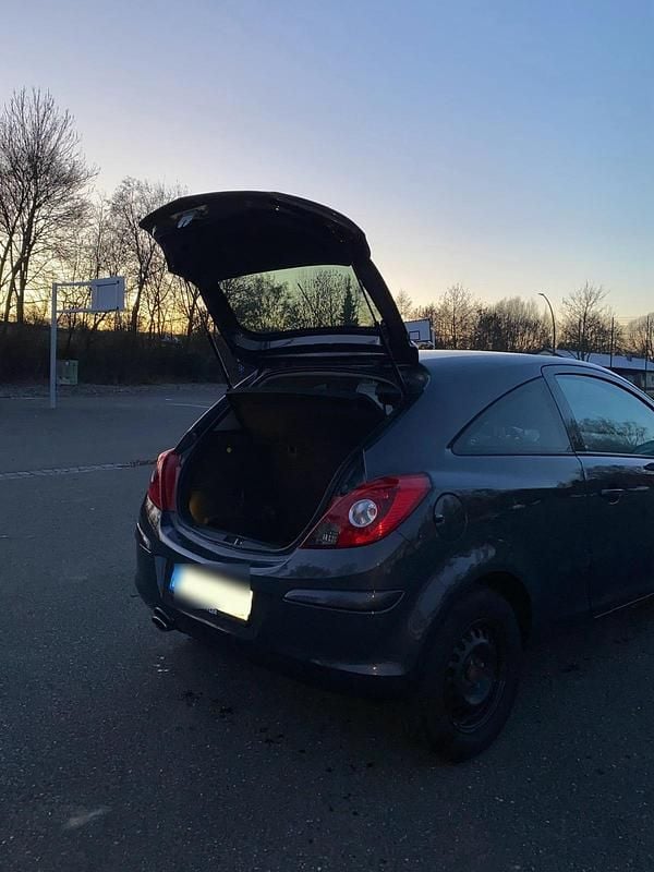 Gebraucht Opel Corsa 87 PS (63 kW) 2014 Grau Limousine