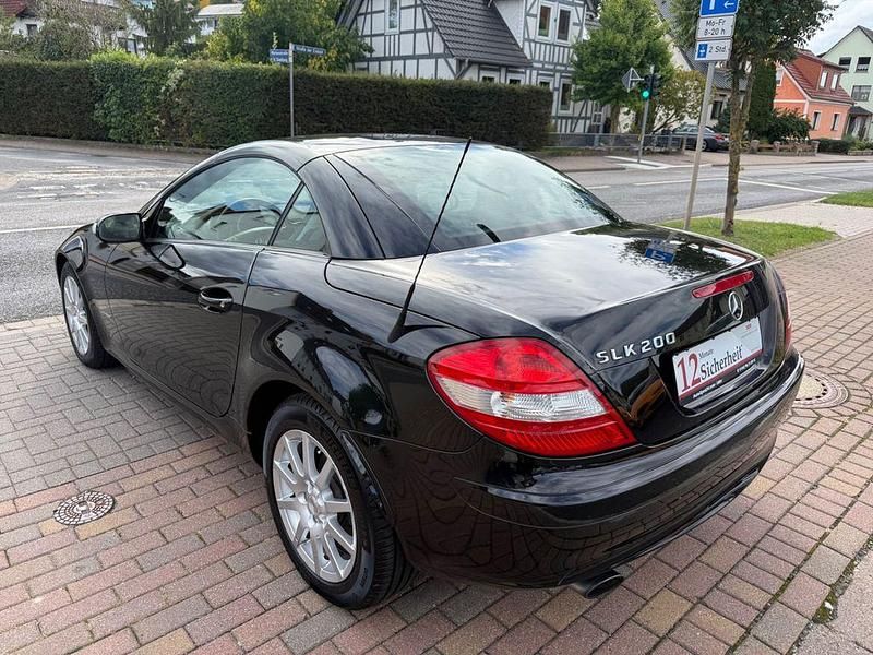 Gebraucht Mercedes SLK200 163 PS (119 kW) 2006 Schwarz Cabrio