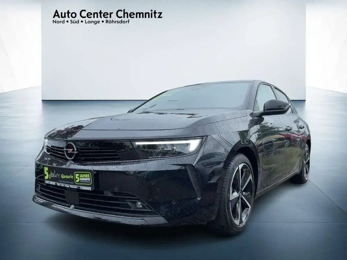 Gebraucht Opel Astra Elegance 110 PS (80 kW) 2023 Schwarz perla nera Kleinwagen