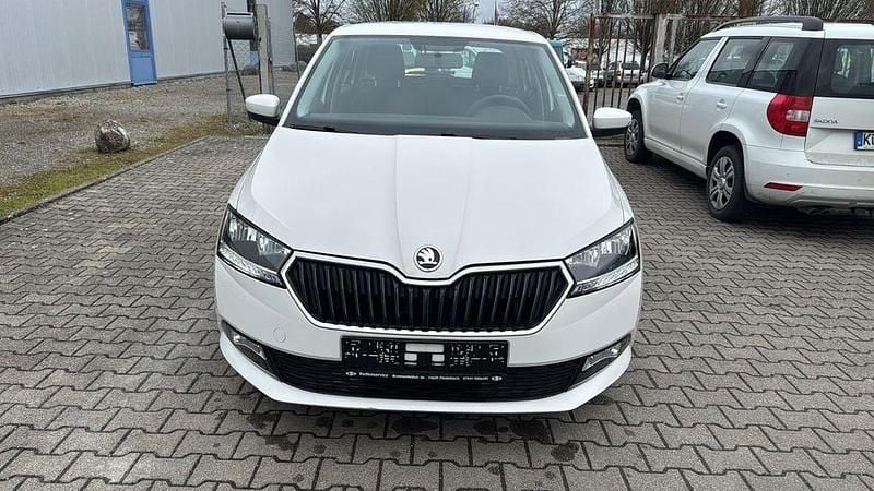 Gebraucht Skoda Fabia Active 60 PS (44 kW) 2019 Weiß Limousine