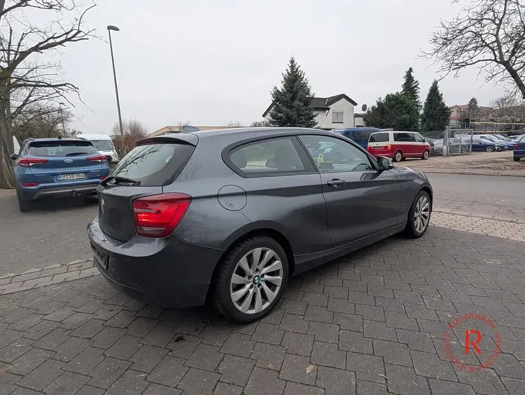 Gebraucht BMW 120 184 PS (135 kW) 2015 Grau Kleinwagen