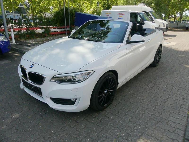 Gebraucht BMW 218 Advantage 150 PS (110 kW) 2016 Weiß Cabrio