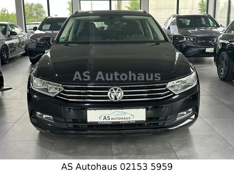 Gebraucht VW Passat Trendline 150 PS (110 kW) 2019 Schwarz Kombi