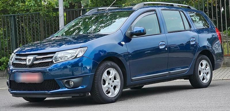 Blau Gebraucht 2016 Dacia Logan Limousine | 4.750 € (Guter Preis) - Bild 1/4