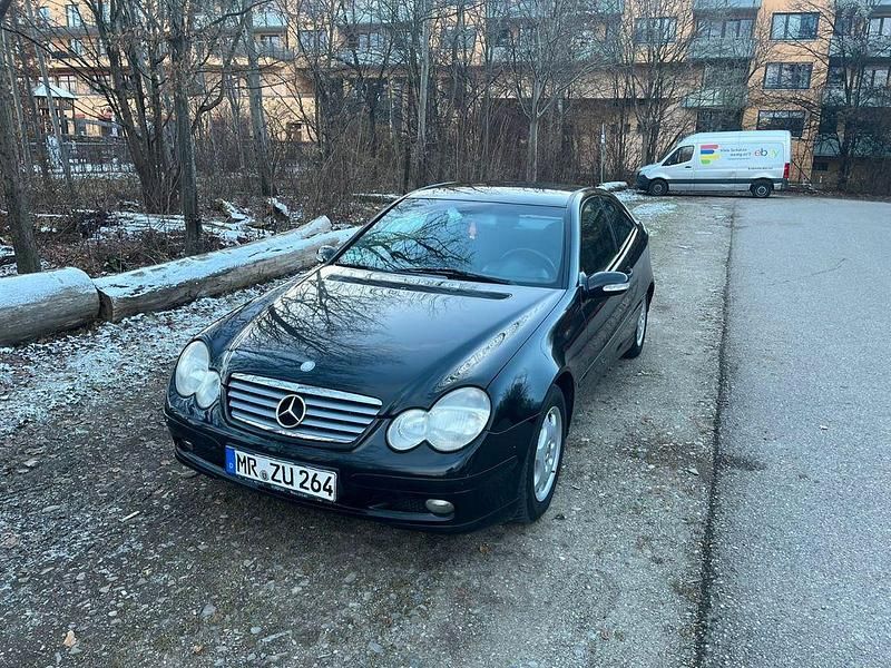 Gebraucht Mercedes C200 163 PS (119 kW) 2003 Schwarz Coupé