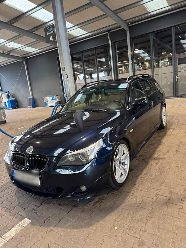 Blau Gebraucht 2006 BMW 535 Kombi | 8.500 € (Etwas zu teuer) - Bild 1/4