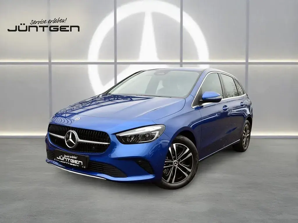 Gebraucht Mercedes B250e Advanced 163 PS (119 kW) 2024 Schwarz Kleinwagen