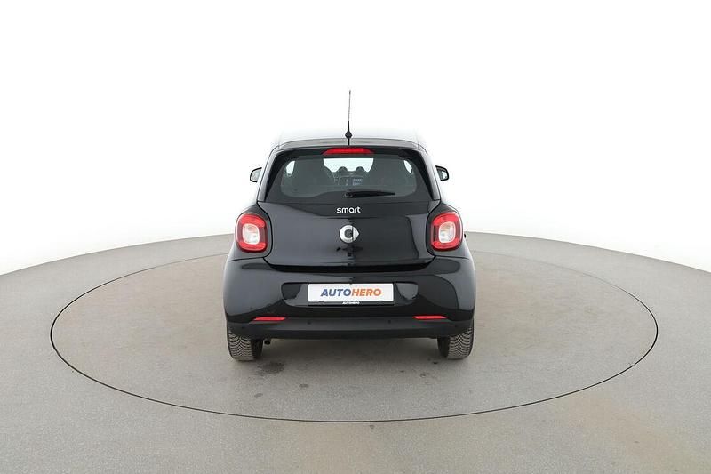 Second-hand Smart ForFour Basis 90 CP (66 kW) 2016 Negru Hatchback