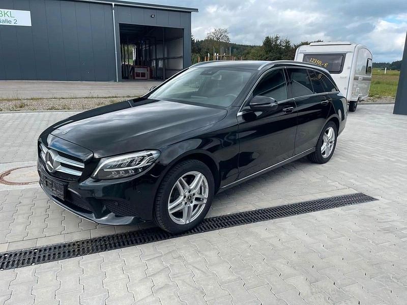 Schwarz Gebraucht 2019 Mercedes C220 Kombi | 19.250 € (Superpreis) - Bild 1/4