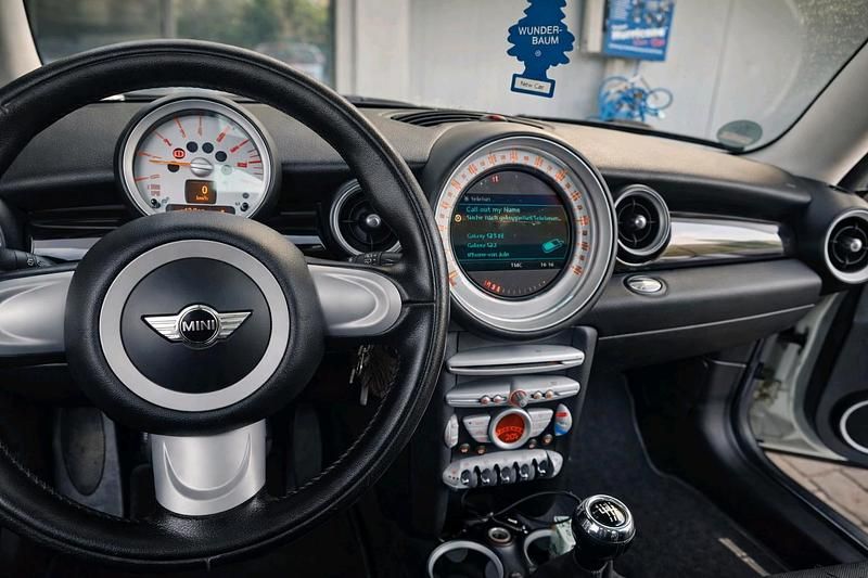 Usata Mini Cooper 120 CV (88 kW) 2009 Beige Utilitaria