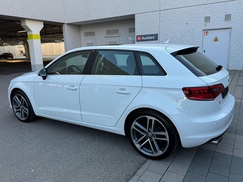Gebraucht Audi A3 Ambiente 179 PS (131 kW) 2013 Weiß Limousine