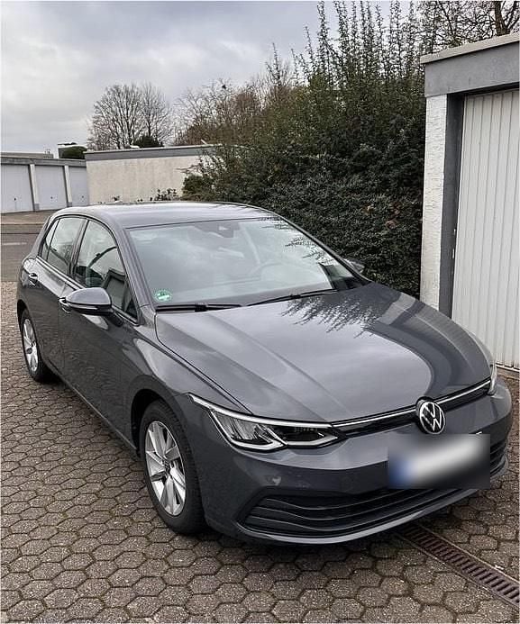 Grau Gebraucht 2020 VW Golf Limousine | 19.800 € - Bild 1/4