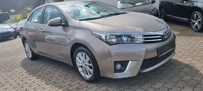 Gebraucht 2015 Toyota Corolla Life+ Limousine | 9.990 € (Fairer Preis) - Bild 1/4