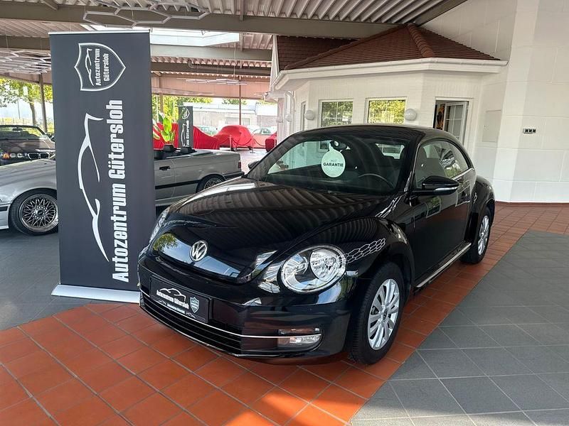 Schwarz Gebraucht 2011 VW Beetle Design Kleinwagen | 7.999 € (Fairer Preis) - Bild 1/4