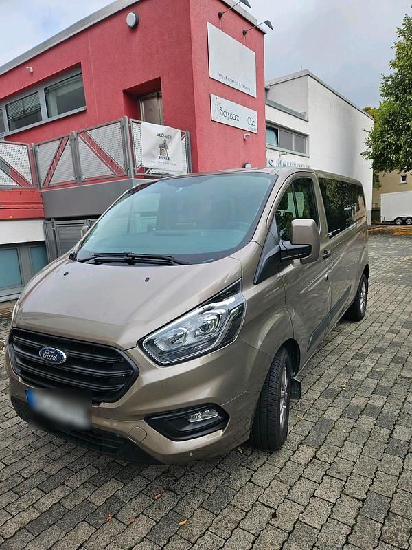 Gebraucht Ford Transit Custom 170 PS (125 kW) 2019 Braun Van / Kleinbus