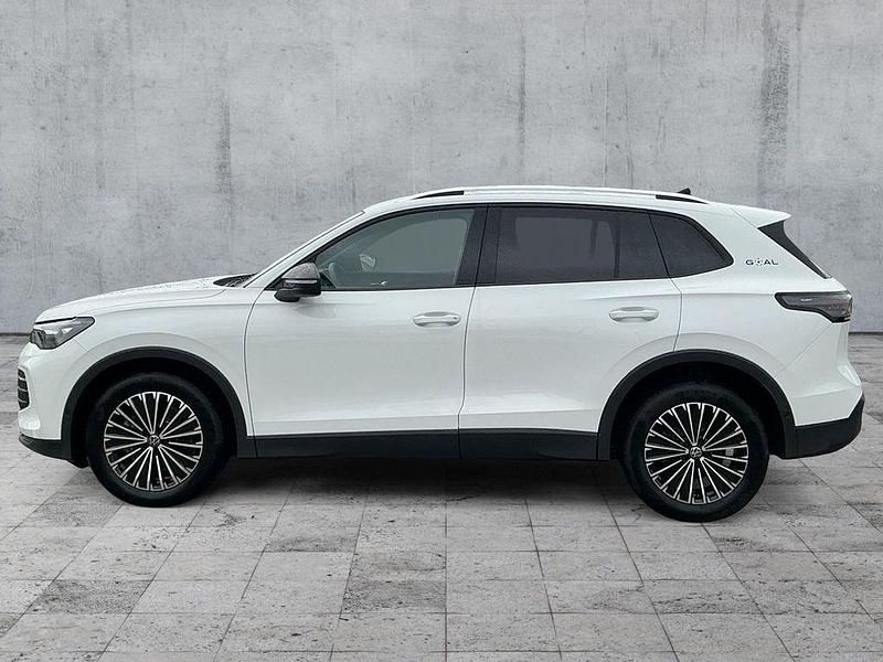 Gebraucht VW Tiguan Goal 150 PS (110 kW) 2025 Pure white SUV