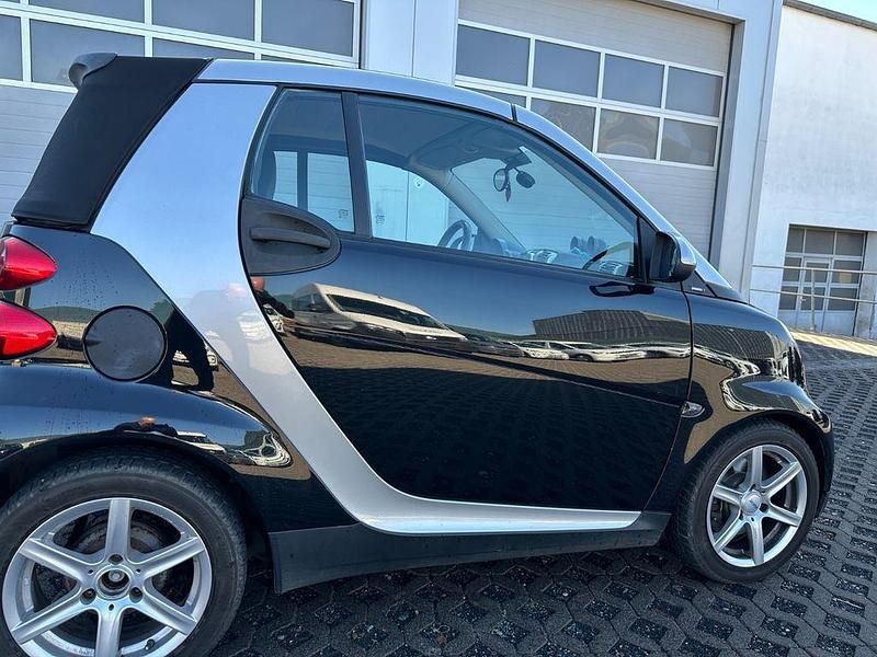Gebraucht Smart ForTwo Cabrio 71 PS (52 kW) 2009 Schwarz Cabrio