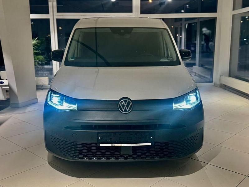 Gebraucht VW Caddy Maxi 122 PS (89 kW) 2022 Weiß Van / Kleinbus
