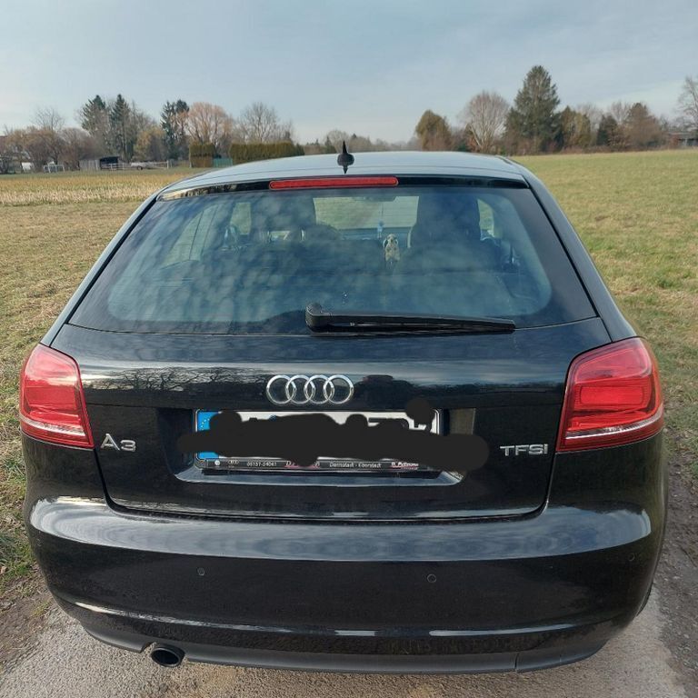 Schwarz Gebraucht 2012 Audi A3 Attraction Kleinwagen | 4.500 € - Bild 1/4