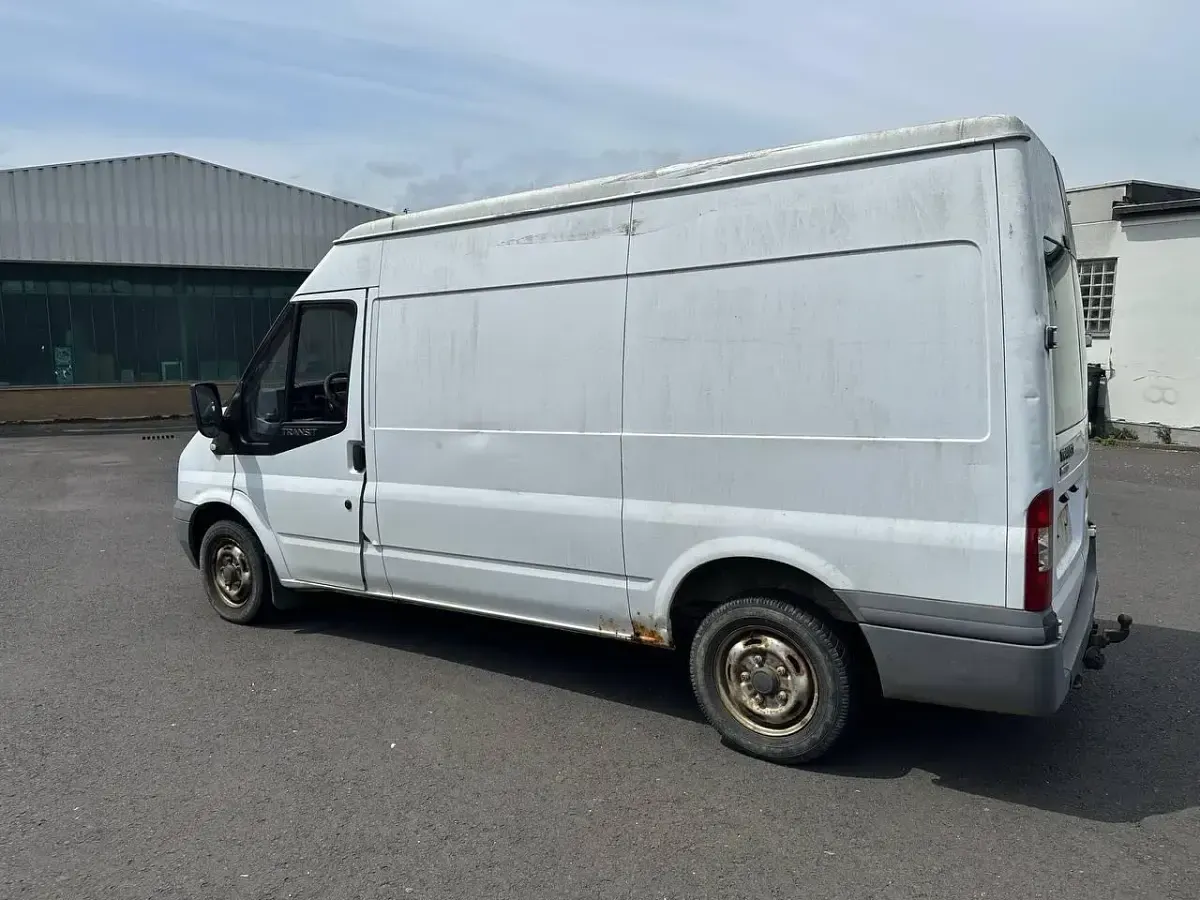 Gebraucht Ford Transit 85 PS (62 kW) 2007 Weiß Pickup