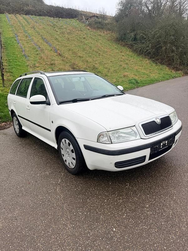 Gebraucht Skoda Octavia 102 PS (75 kW) 2009 Weiß Kombi