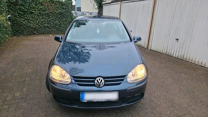 Gebraucht VW Golf V 95 PS (69 kW) 2006 Blau Kleinwagen