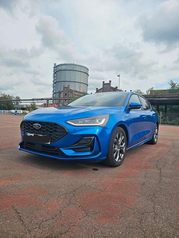 Gebraucht Ford Focus ST-Line 155 PS (114 kW) 2024 Blau Limousine