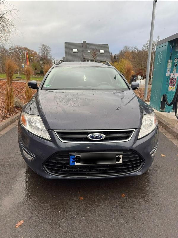 Grau Gebraucht 2011 Ford Mondeo Kombi | 3.900 € (Fairer Preis) - Bild 1/4