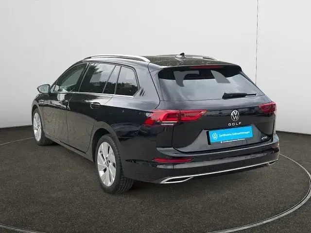 Gebraucht VW Golf VIII Style 150 PS (110 kW) 2021 Deep black perleffekt Kombi