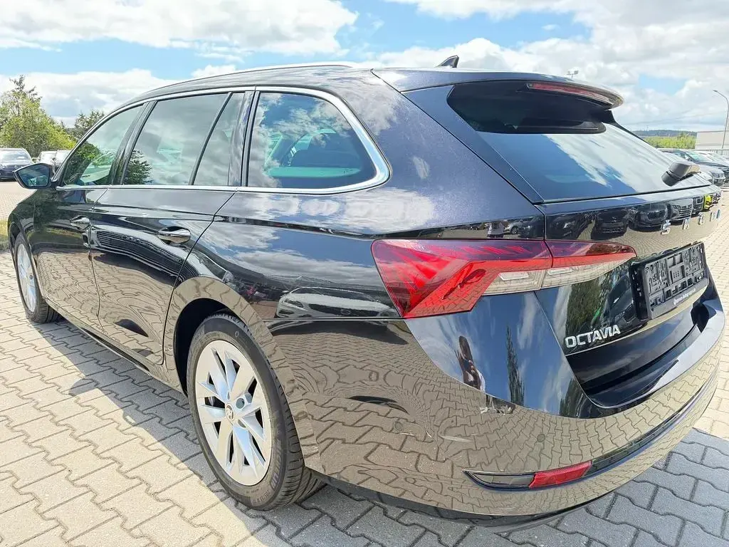 Gebraucht Skoda Octavia 116 PS (85 kW) 2021 Schwarz Limousine