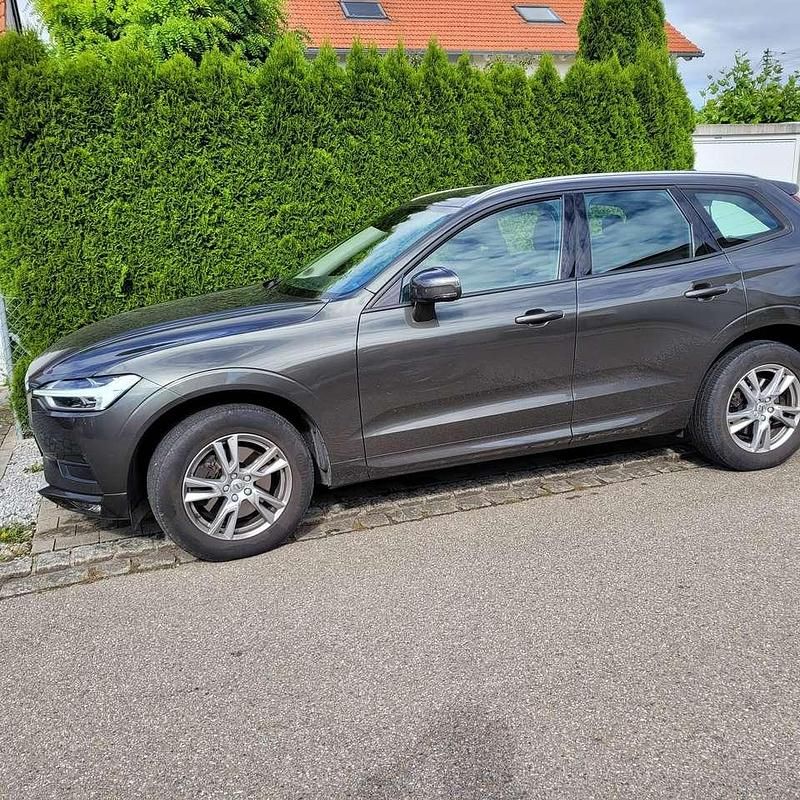 Gebraucht Volvo XC60 Pro 190 PS (139 kW) 2019 Schwarz SUV