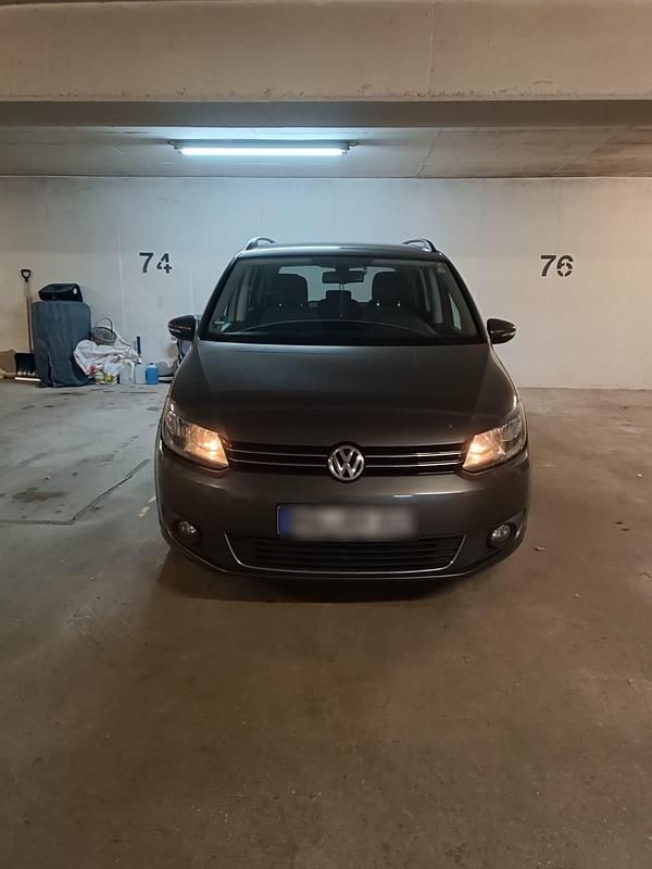 Grau Gebraucht 2013 VW Touran Van / Kleinbus | 6.000 € (Superpreis) - Bild 1/4