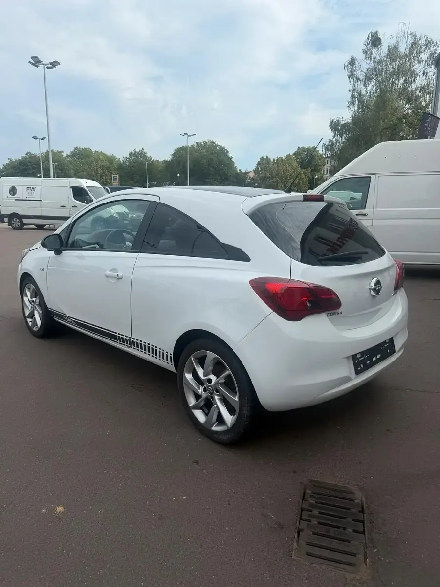 Gebraucht Opel Corsa 75 PS (55 kW) 2015 Weiß Kleinwagen
