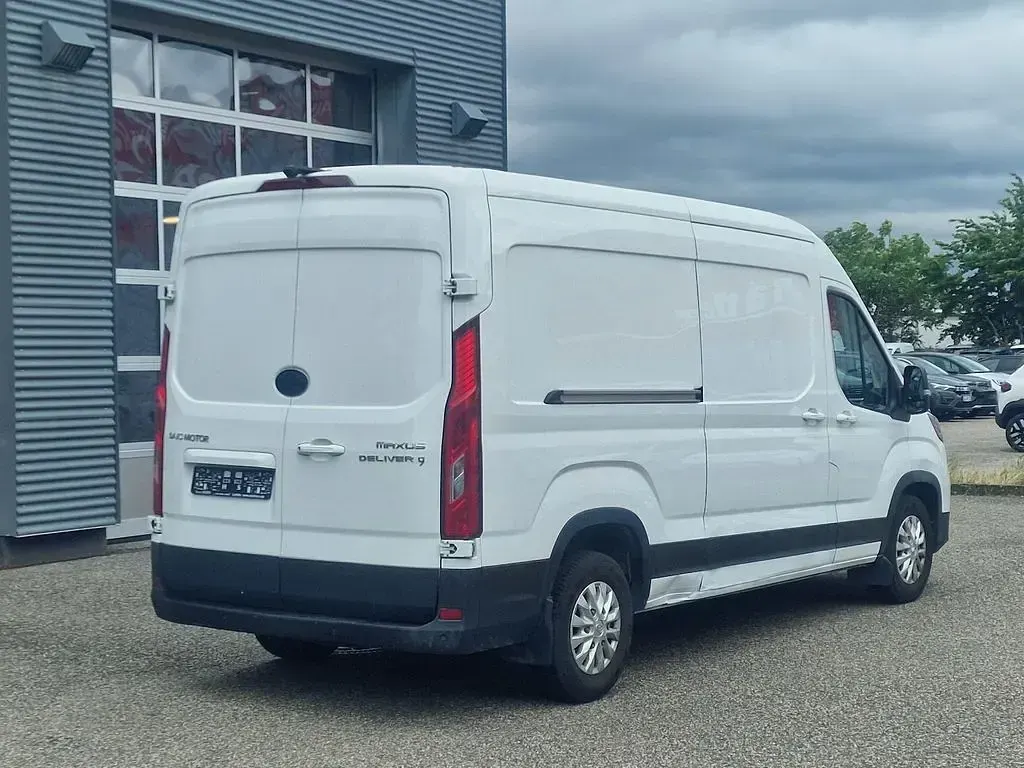 Gebraucht Maxus V90 148 PS (108 kW) 2024 Weiß Van